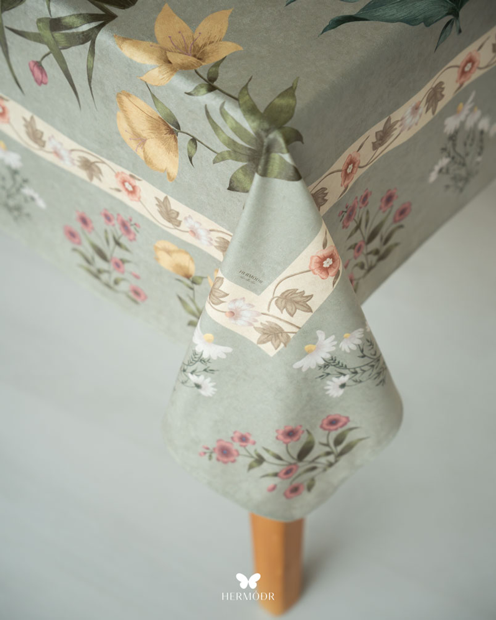 Скатерть Bazm Hamraz 150 × 180 см 130220344 Иран