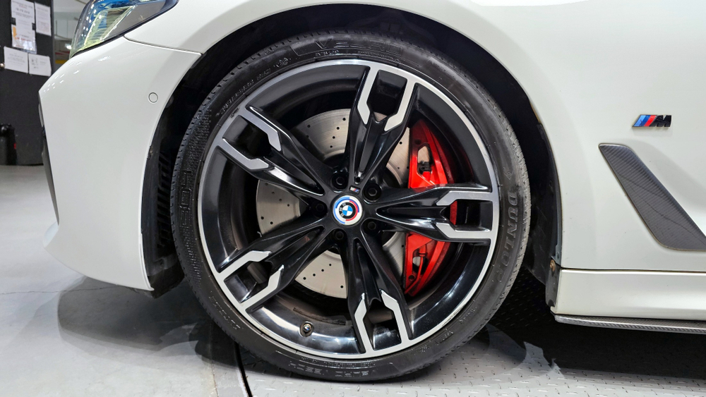 BMW 5 серии (G30) M550i xDrive