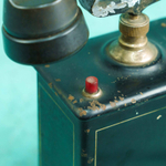 Антикварный настольный телефон