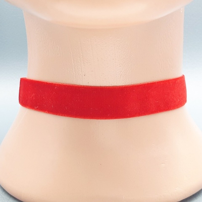 Красный бархатный чокер без подвески 1,6 см.