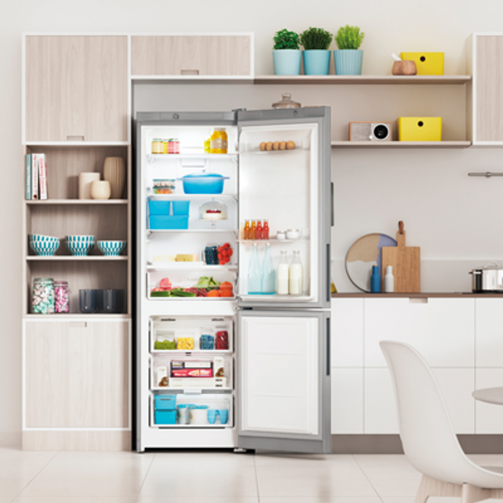 Холодильник Indesit ITR 4180 S
