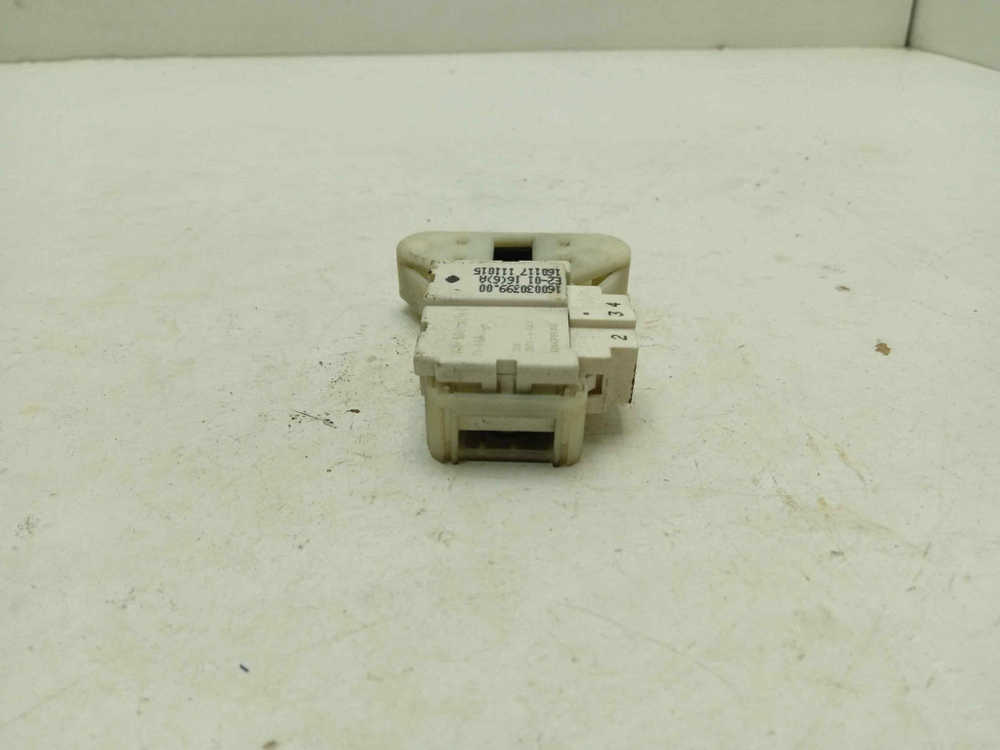 VMSL501B кт177 Блокировка люка для стиральной машины Hotpoint-Ariston 160117222025 б/у