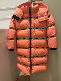 Пуховик Burberry