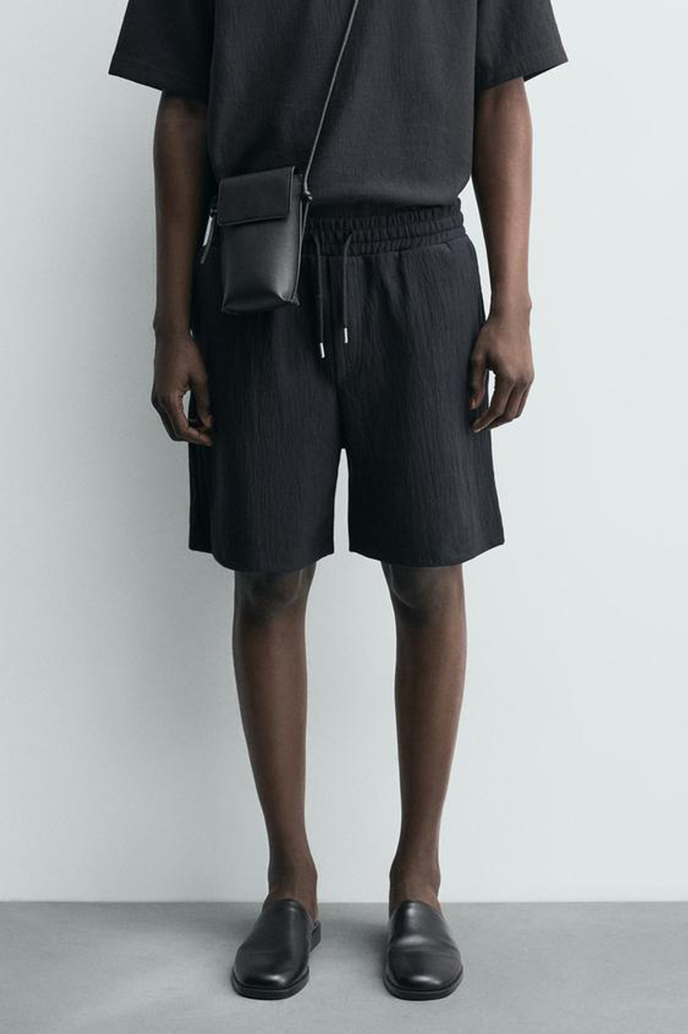 ZARA ШОРТЫ-ДЖОГГЕРЫ ИЗ РЕЛЬЕФНОЙ ТКАНИ, СТАЛЬНОЙ СИНИЙ