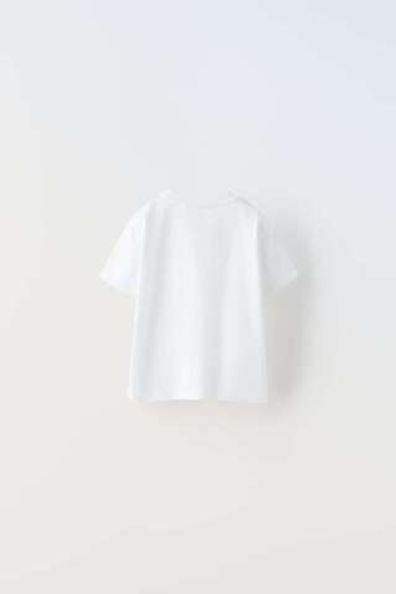 ZARA ОДНОТОННАЯ ФУТБОЛКА С КАРМАНОМ, БЕЛЫЙ