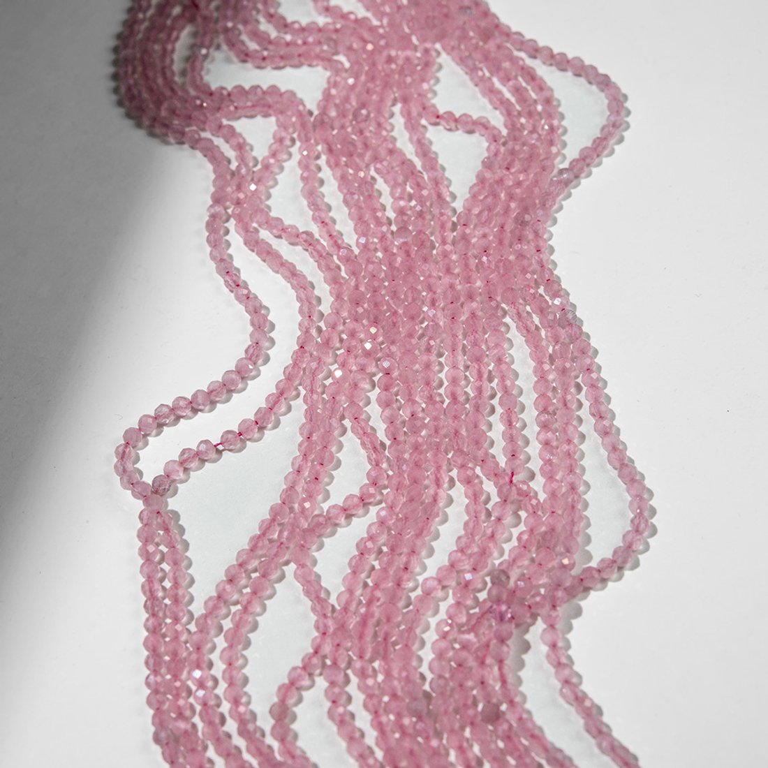 Селенит (имитация), оттенок "Rose Quartz" 3мм, шар, микроогранка