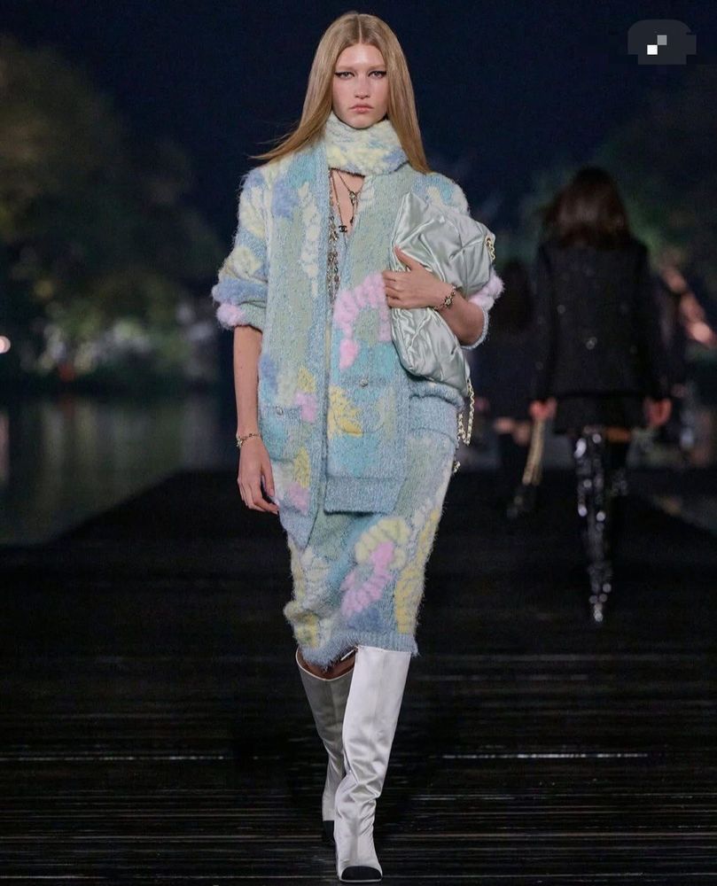 Костюм CHANEL
