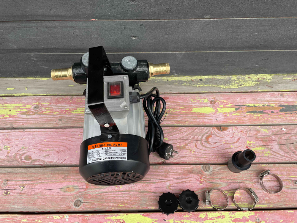 Насос (чугунный) для перекачки дизеля 220 Вольт / 550 ватт (Suoli)