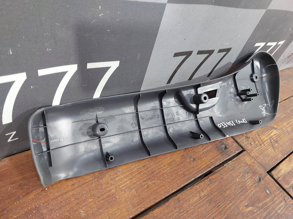 Накладка переднего сиденья Ford Ranger 2 Новая UH71881G1