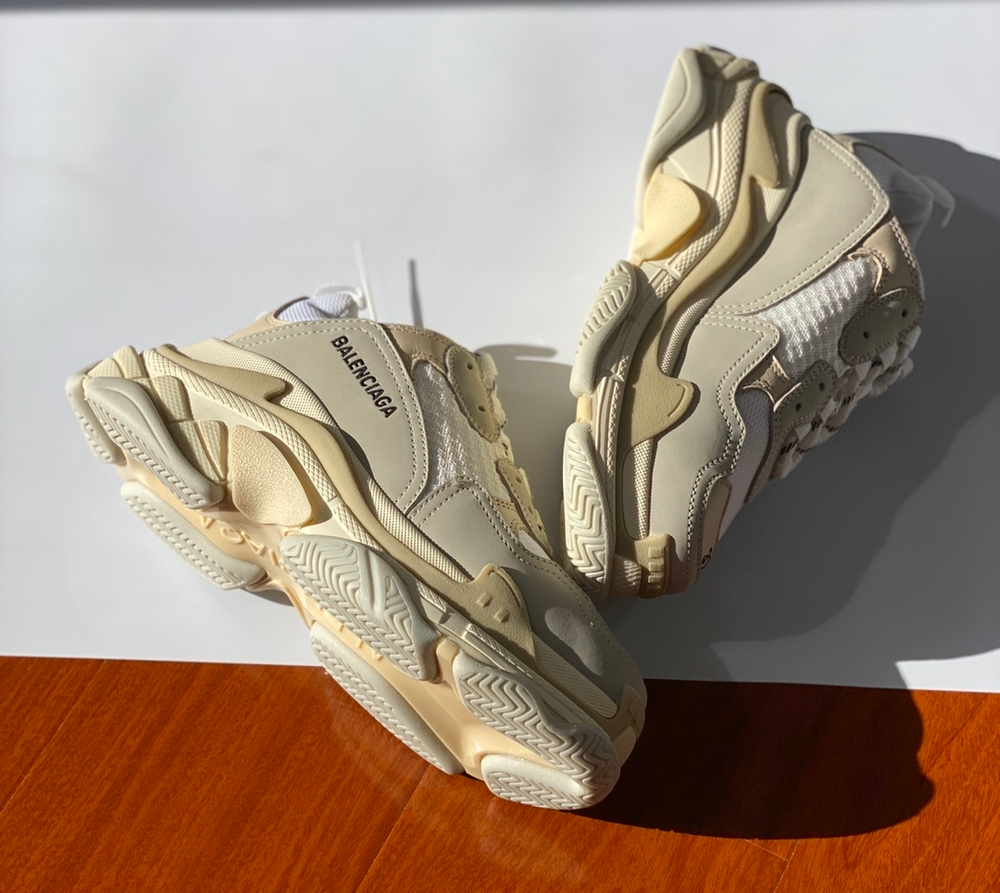 Balenciaga Triple S