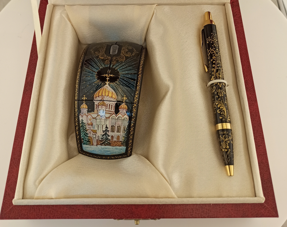 Набор №7 мышь компьютерная "Храм Христа Спасителя" и шариковая авторучка с росписью Палех