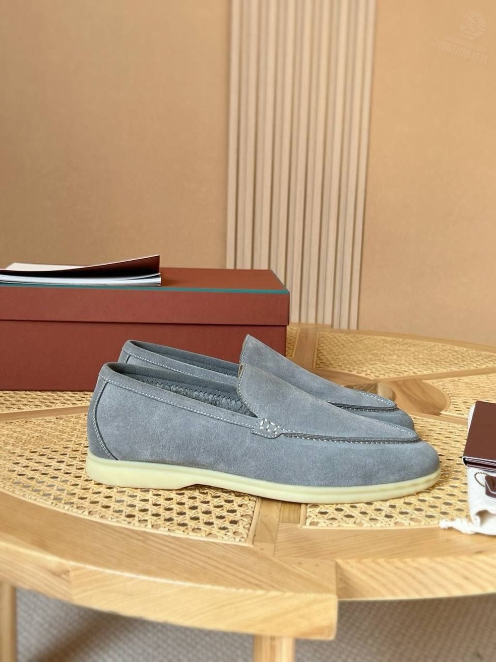 Лоферы Loro Piana Summer Walk с мехом