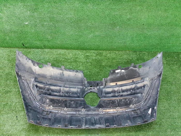 Решетка радиатора VW Passat CC (2008-2012)