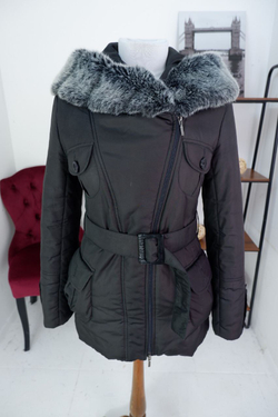 Куртка стильная демисезонная 44 размер