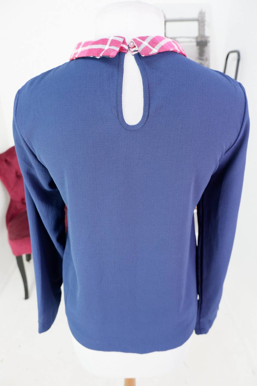 Блузка с контрастным воротником, визуально на 44/46 размер