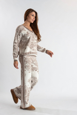 Костюм с узором