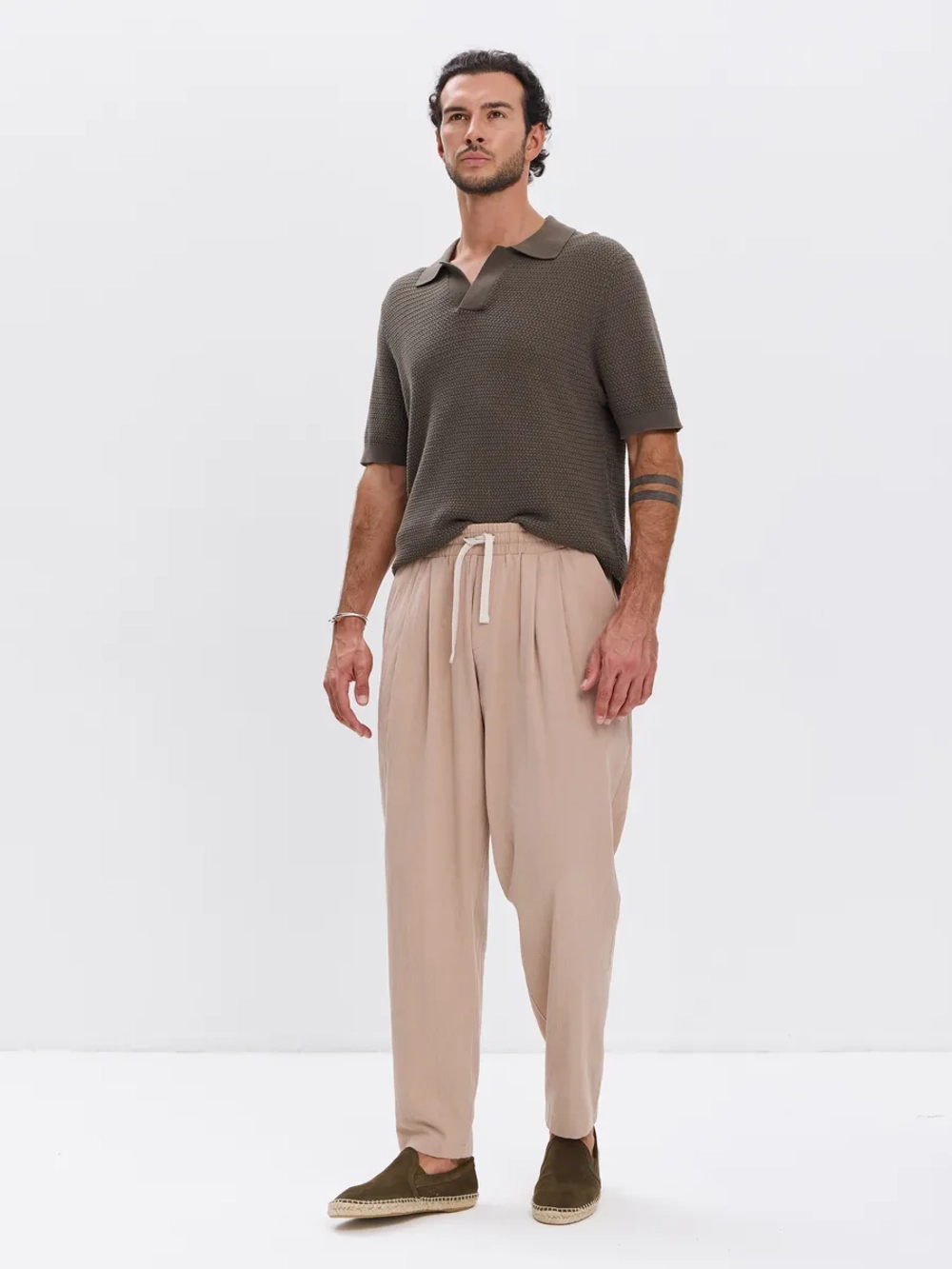 Штаны хлопковые с защипами