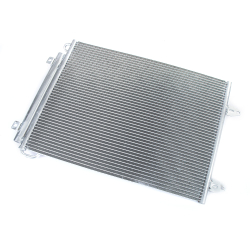 Радиатор кондиционера VW Passat B6/B7/CC 05 /615x425x16 GANZ GIC06105