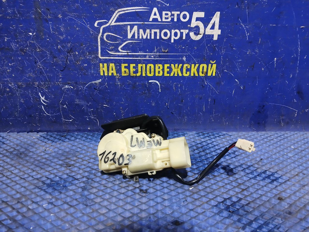 Замок багажника MAZDA MPV 2002-2006