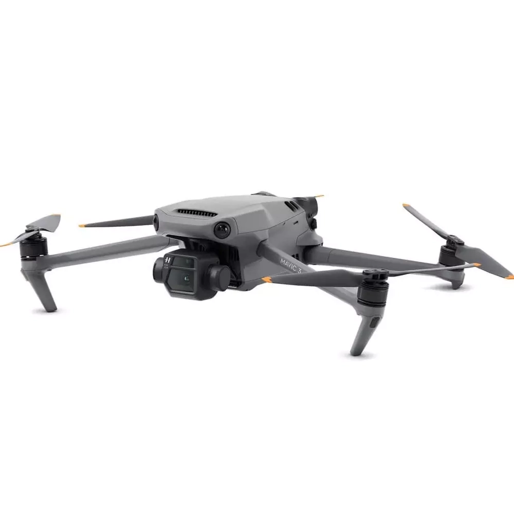 Квадрокоптер DJI Mavic 3 Pro Fly More Combo (DJI RC)