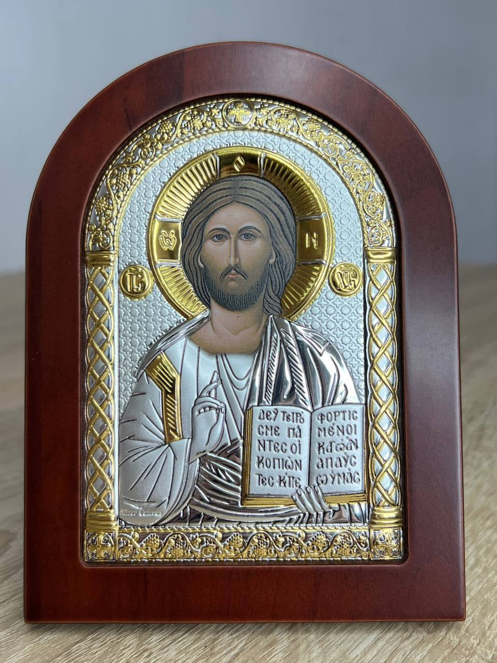 Спаситель, икона арочная, красное дерево 105х140