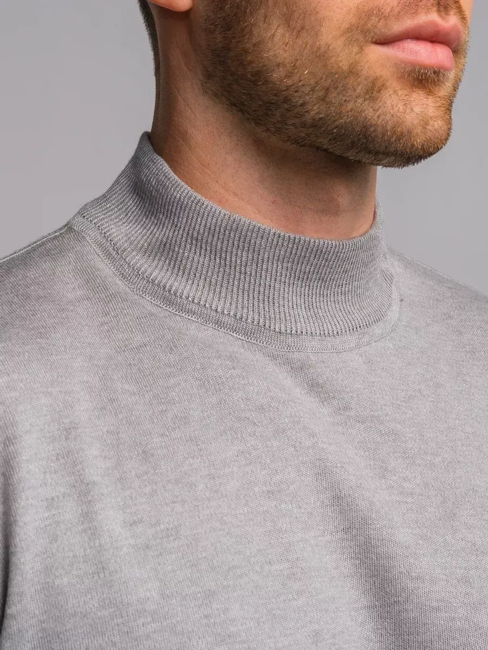 Джемпер Турция тонкий теплый с горлом