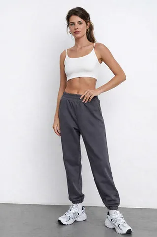 Свободные джоггеры без начеса из премиум футера цвета антрацит