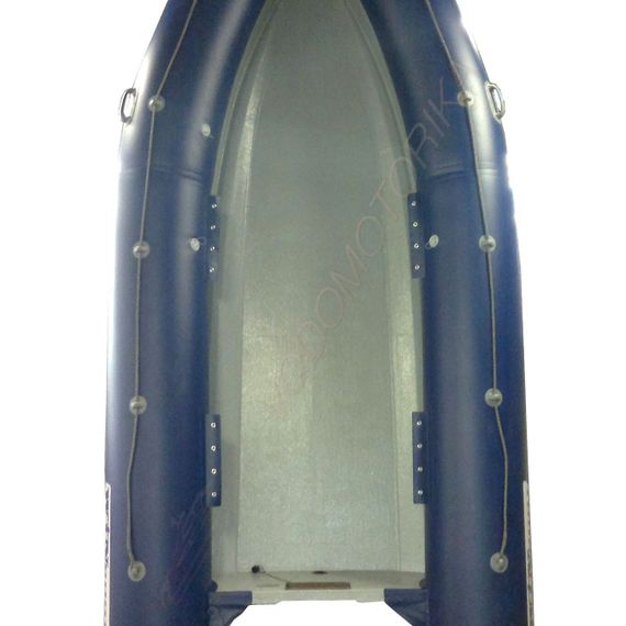 Лодка WINboat 420R