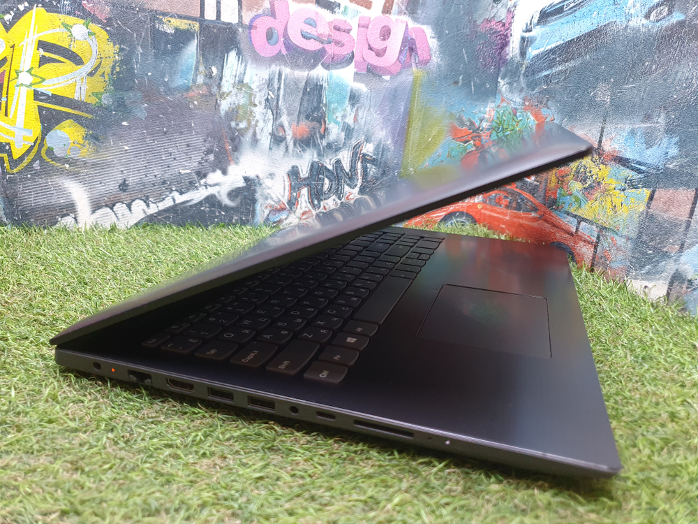 Ноутбук Lenovo i3-6/4Gb/FHD