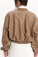 Бежевая кожаная куртка k é k é