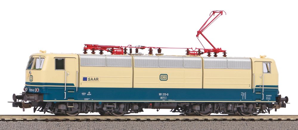 Электровоз BR 181.2 DB Saar IV , бежевый/голубой