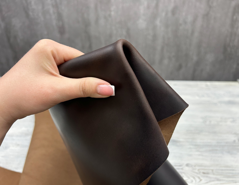 Кожа для рюкзаков и портфелей Крейзи цв. Коричневый / Crazy Matt Dark Brown