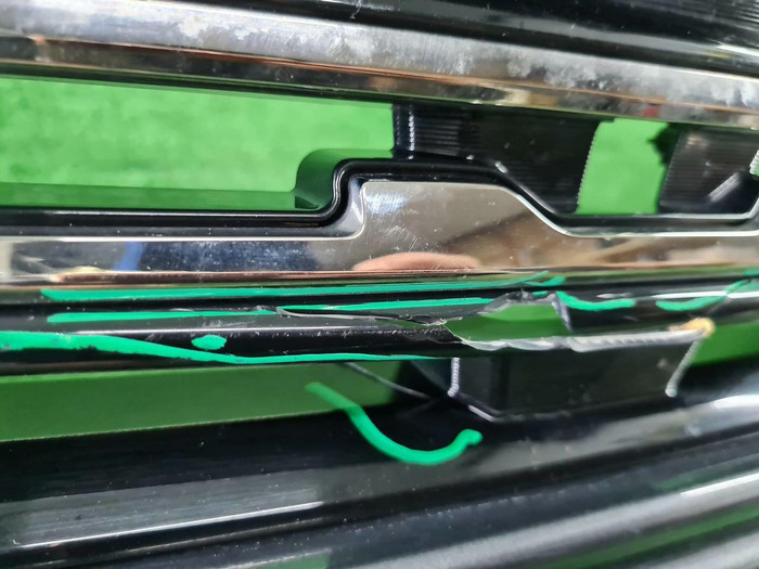 Бампер передний Subaru Outback 6 (2019-2022)