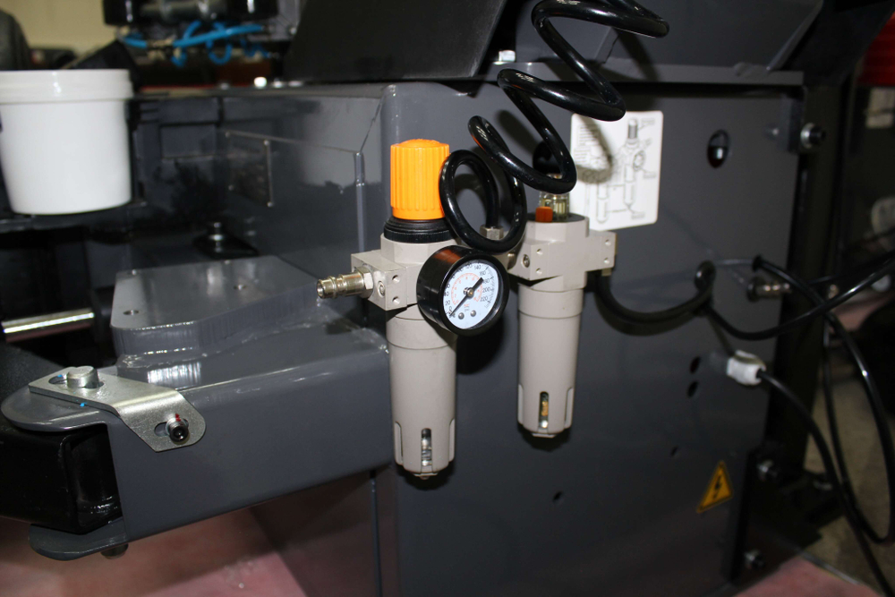 TC24 Шиномонтажный полуавтоматический станок 220В