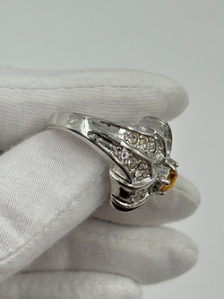 Кольцо с жёлтым кристаллом