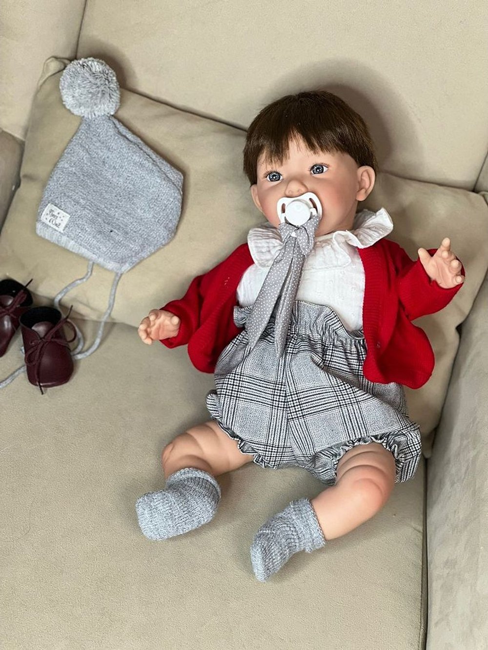 Кукла Nines 48см Guille мягконабивная в пакете (N4800K1)