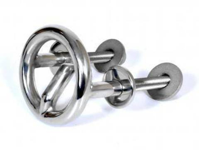 Буксировочный крюк