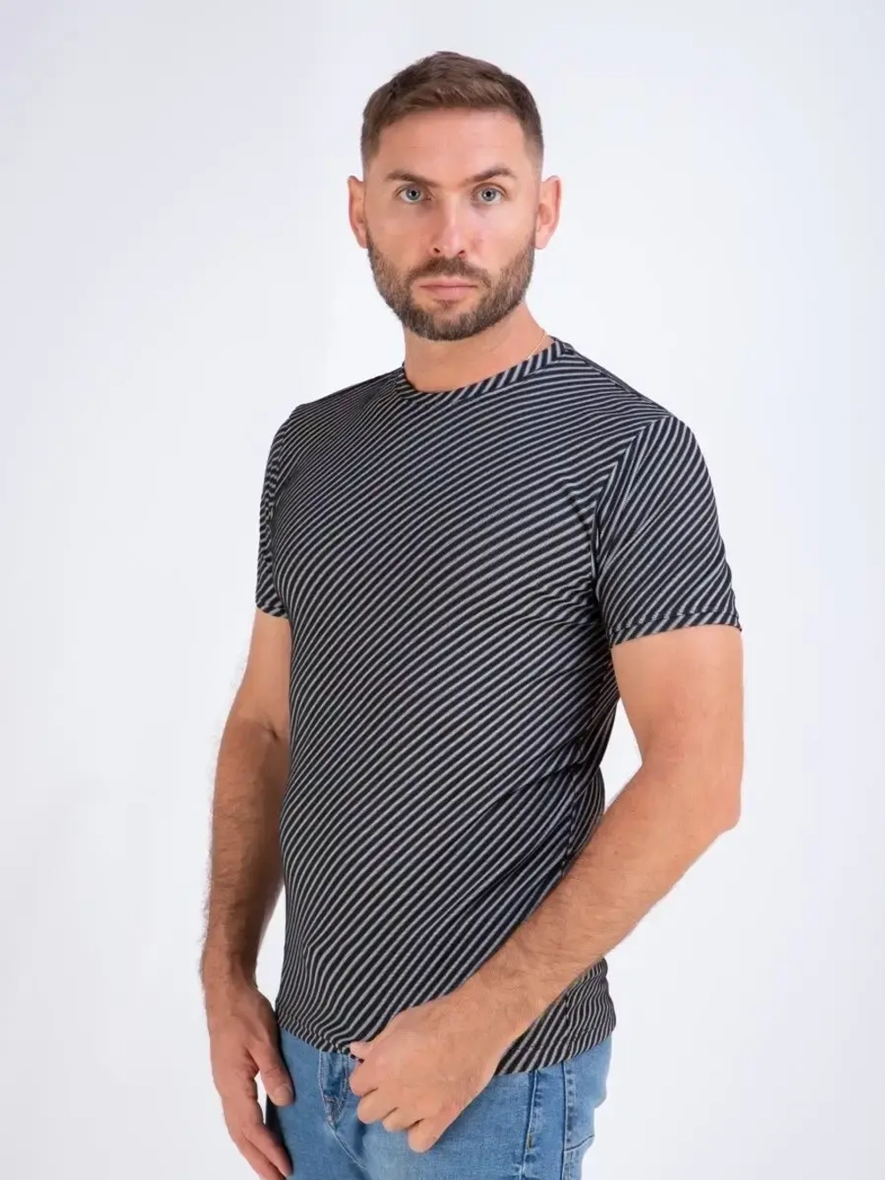 Футболка мужская однотонная базовая