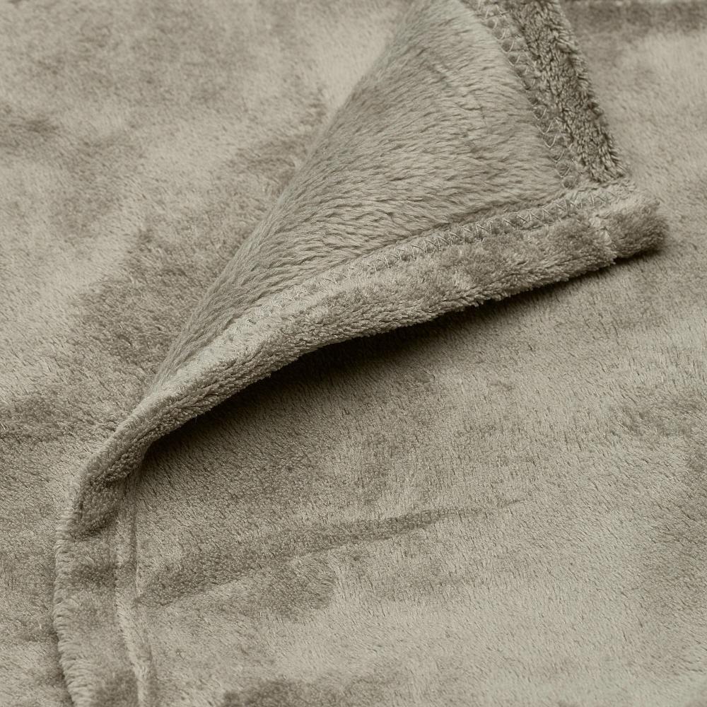 Покрывало IKEA TRATTVIVA (ТРАТТВИВА), Серо-зеленый, 150х250 см