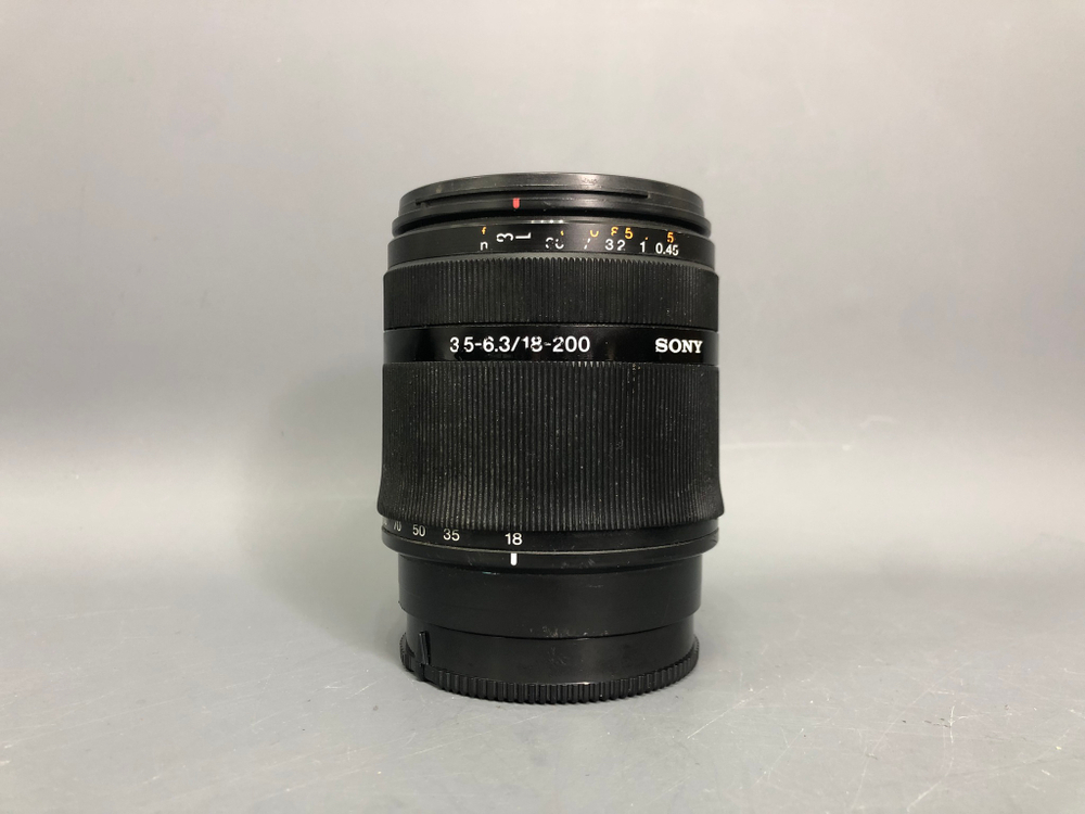 Sony 18-200mm 3.5-6.3 DT