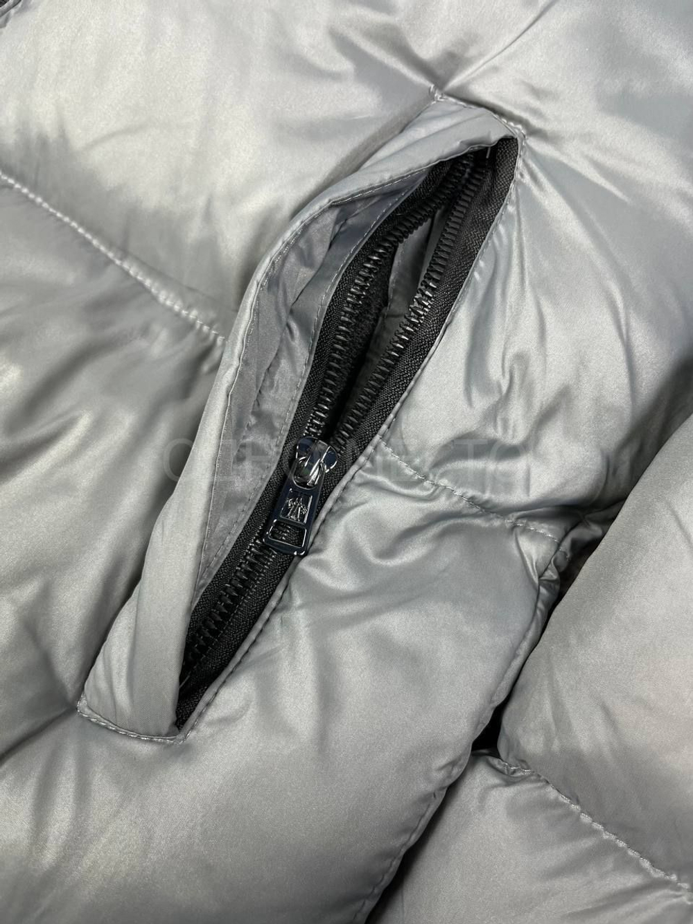 Пуховик Moncler