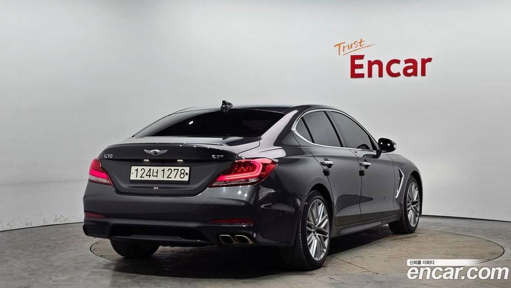 Genesis G70 2.0T (12.2019)