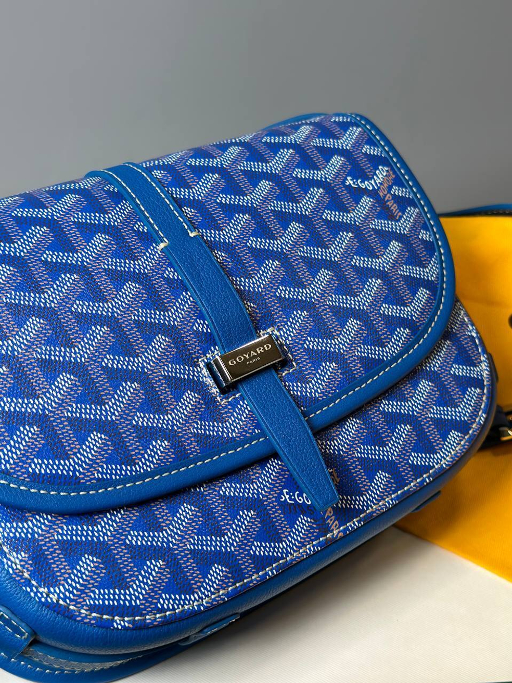 Сумка-мессенджер Goyard