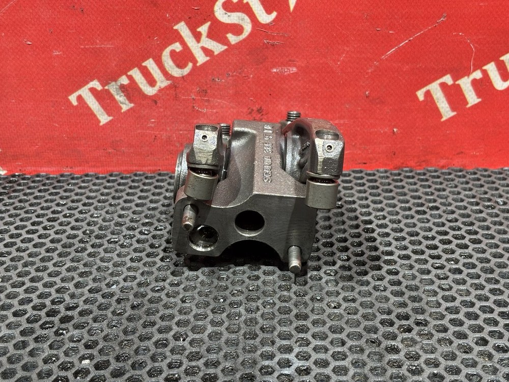 Вал рокеров в сборе 2021г.