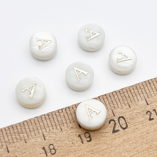 Буква A, бусина, перламутр, диаметр 7,5-8 мм, толщина 4,5-5 мм, цена за 1 шт