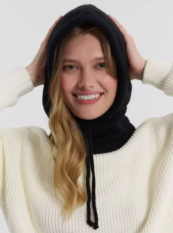 ШАПКА КАПОР ВЯЗАННЫЙ NORPPA UDA