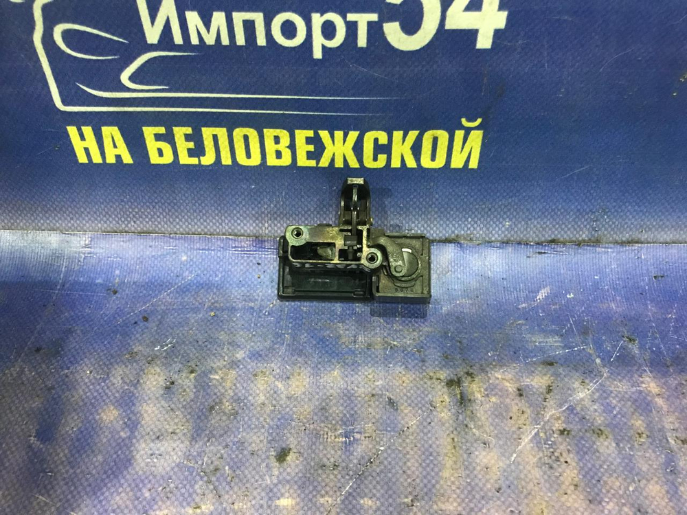 Бардачок между сидениями TOYOTA VISTA 1993