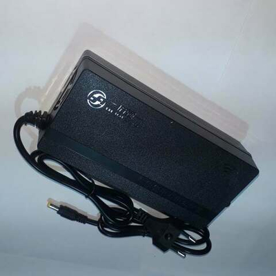 Зарядное устройство 54,6В/2А 5,5*2,1