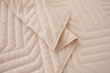 Покрывало 160х220 и наволочка 50х70 Sofi De MarkO Мориц кремовое