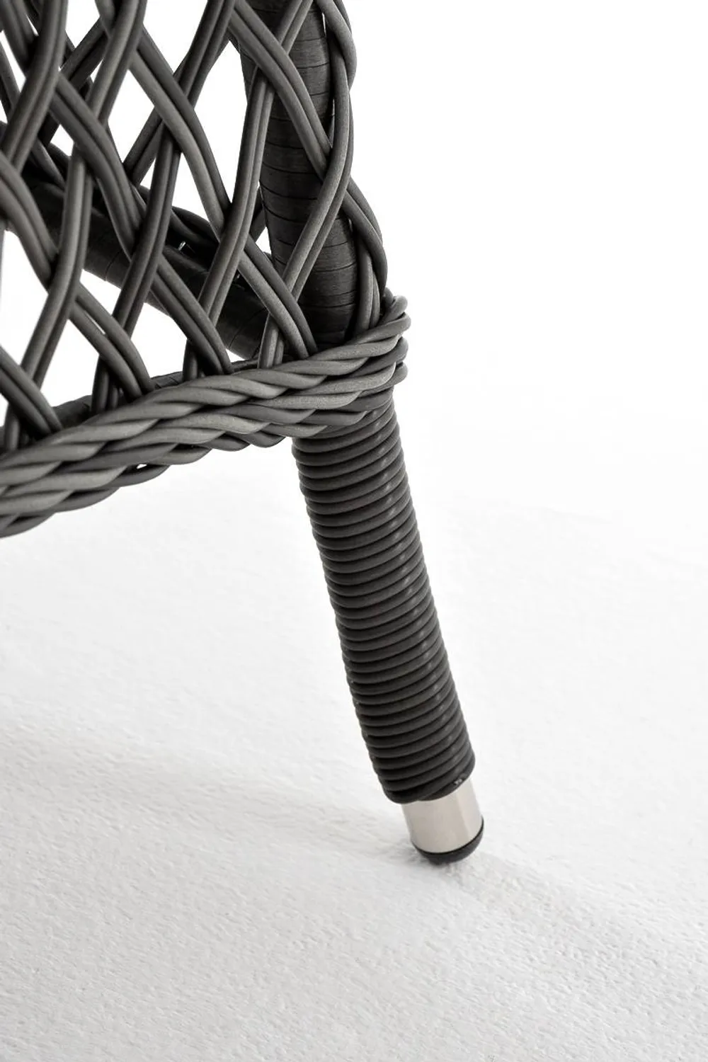 "Эспрессо" плетеный круглый стол, диаметр 118 см, цвет графит